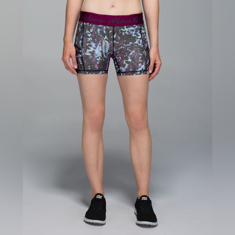 Lululemon What The Sport Short Floral Sport Tranquil Blue Multi Dashing Purple 4